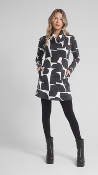 ANNA GRAPHIC TUNIC